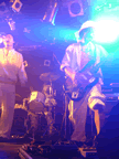 Live2.jpg (48kb)