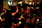 band4.jpg (43,907 bytes)