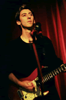gitar.jpg (27,422 bytes)