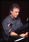 Larry1.jpg (39kb)