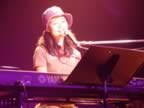 mari2.jpg (37,590 bytes)