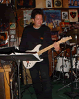 Toshi.jpg (37,308 bytes)