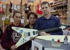 Guitarpaint.jpg (34,834 bytes)